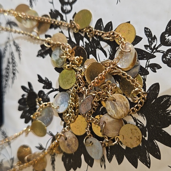 Extremely long shell necklace. Jb6 - Picture 4 of 4